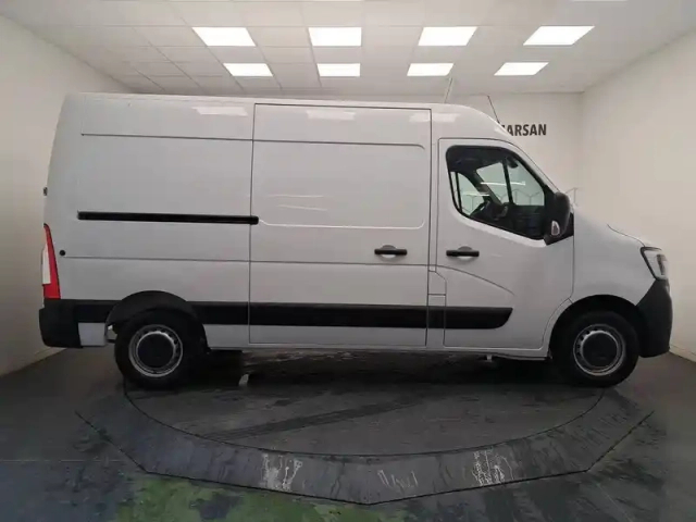 Renault Master fgn trac f3300 l2h2 blue dci 135 — photo 6