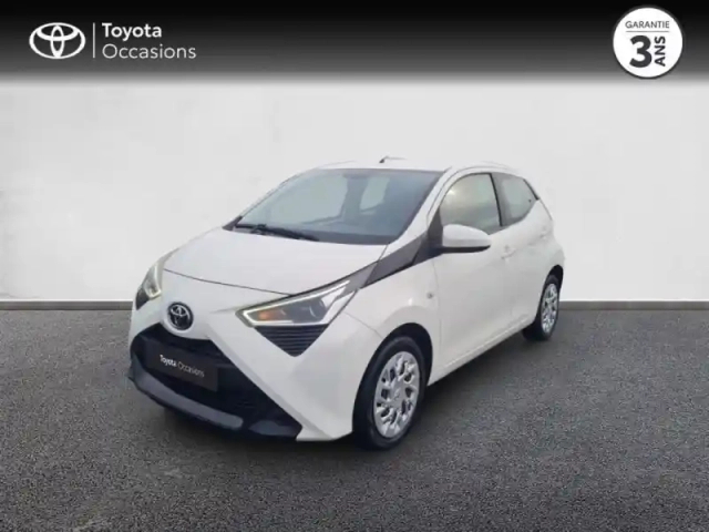 Toyota Aygo 1.0 vvt-i 72ch x-play 5p — photo 1