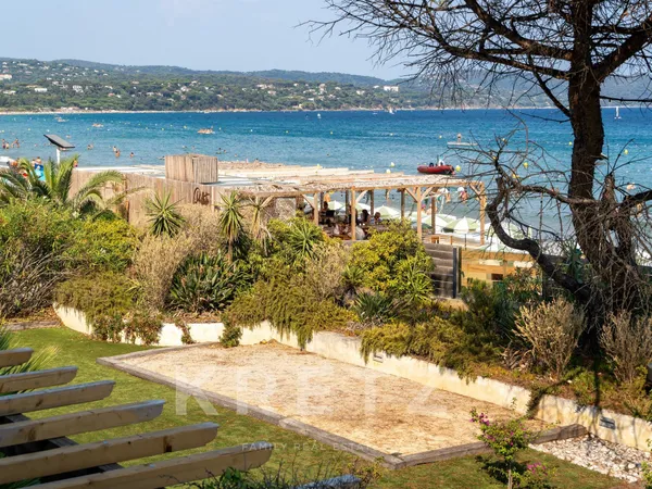 Maison familiale sur la plage de Cavalaire
