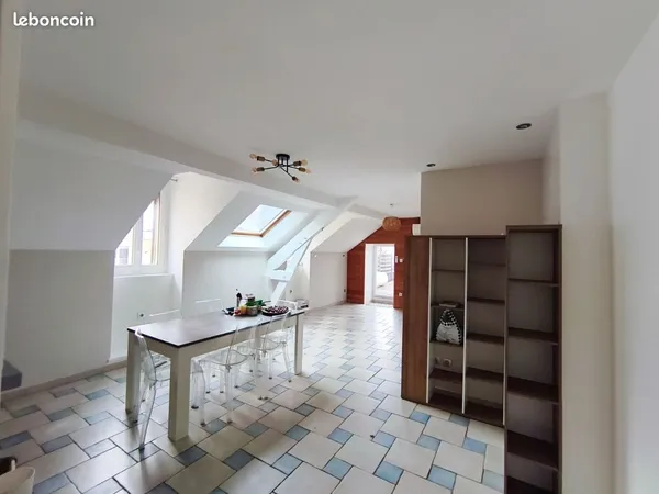 À louer - T3 duplex de 85 m² avec toit-terrasse de 40 m² - Lourdes, proche gare