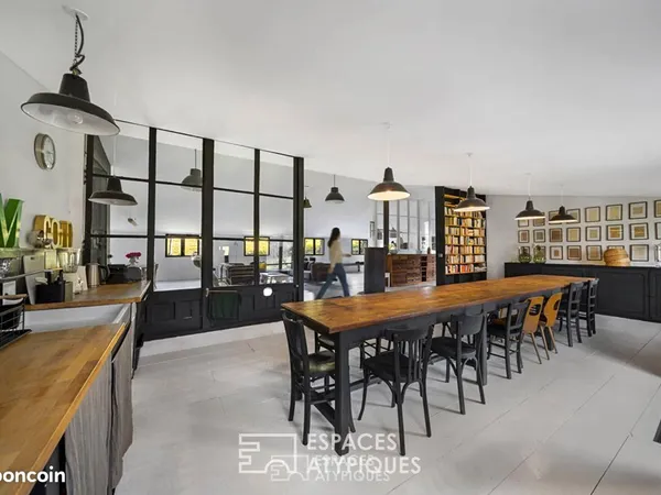 Propriété 9 pièces 360 m²