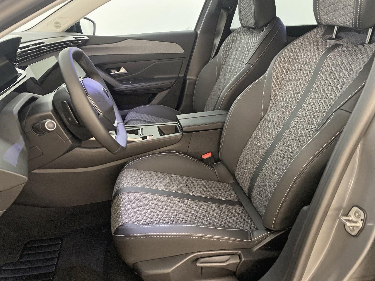 Peugeot 308 sw hybrid 145 e-dcs6 allure — photo 9