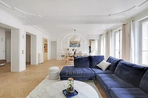 Appartement 6 pièces 161 m²