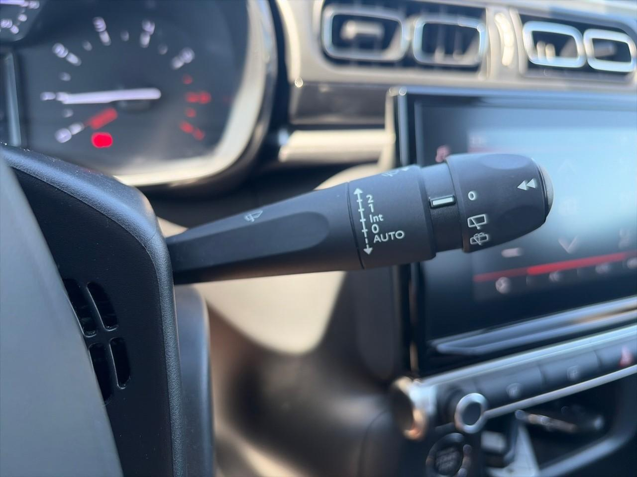 Citroën C3 1.2 puretech 110ch s&s shine eat6 — photo 18