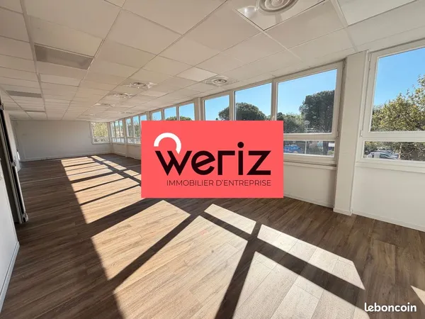 Bureaux 249 m² VITROLLES