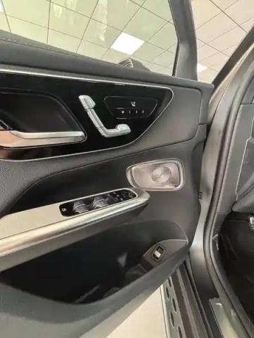 Mercedes Glc coupe 300 d e hybrid eq 9g-tronic 4matic — photo 41