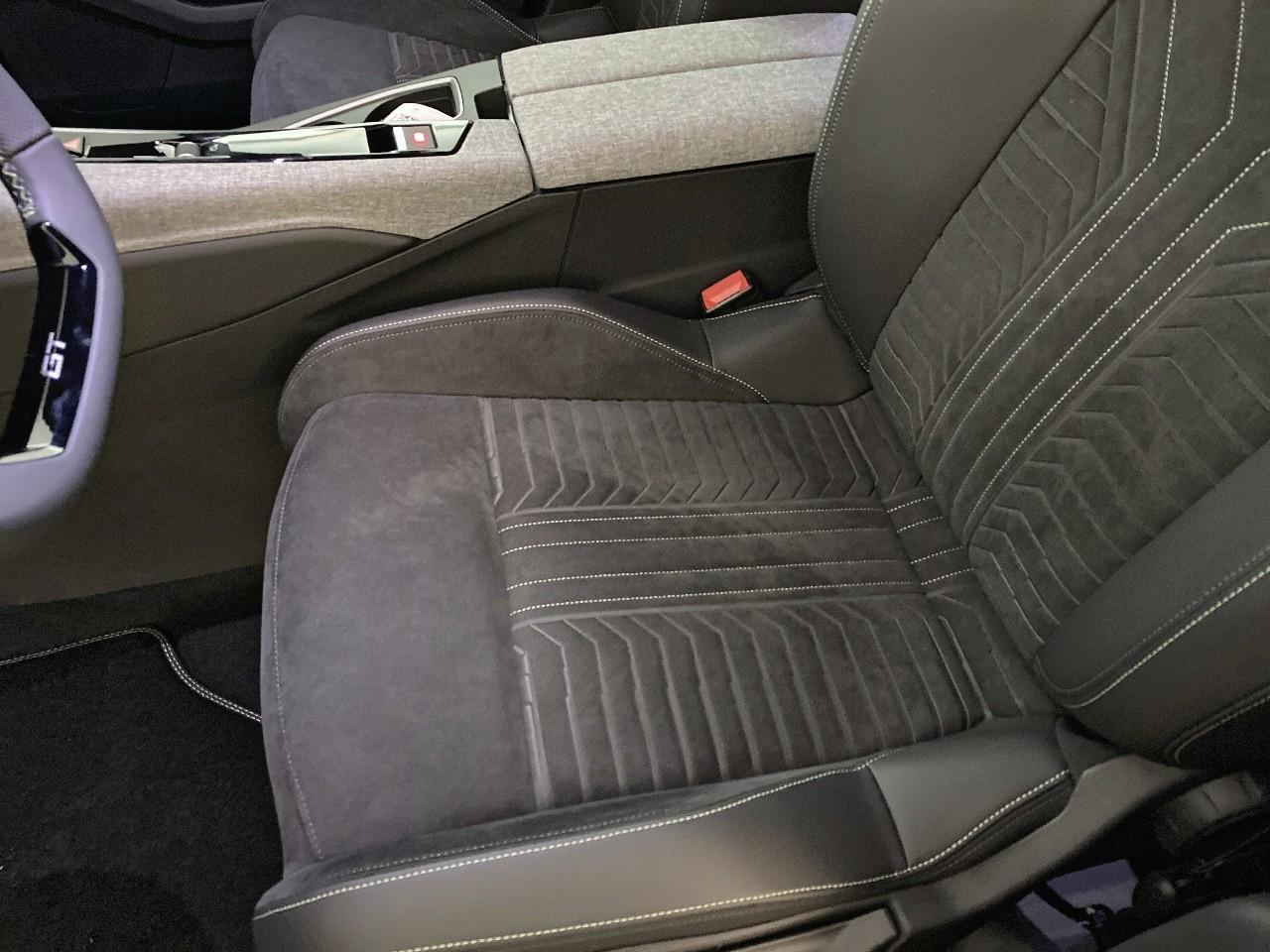 Peugeot 3008 hybrid 145 e-dcs6 gt — photo 9