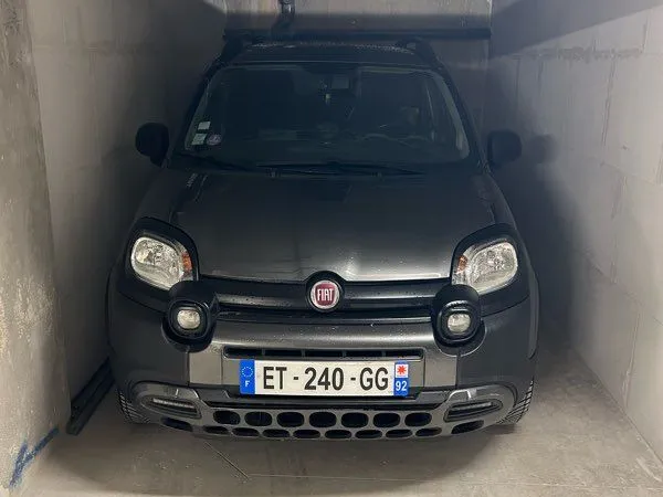 Garage Box fermé pour voiture