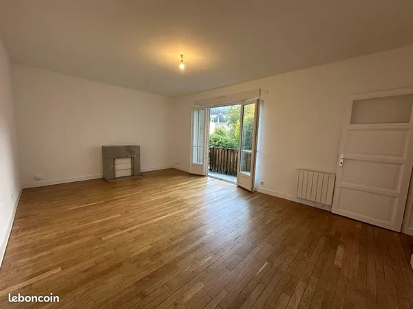 Appartement 93 m² - 3 chambres - Garage - Coeur de l'Enclos