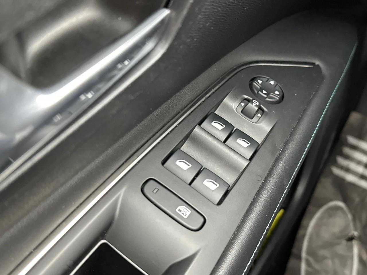 Peugeot 3008 hybrid 225 e-eat8 allure pack — photo 15