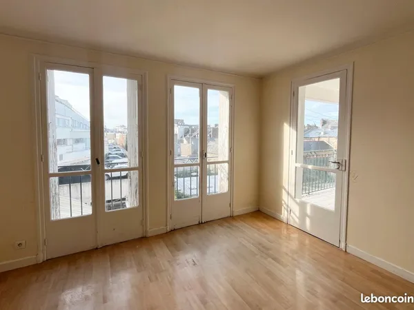 Appartement T4 de 91,60 m², centre de Saint-Brieuc, 900 /mois hors charges
