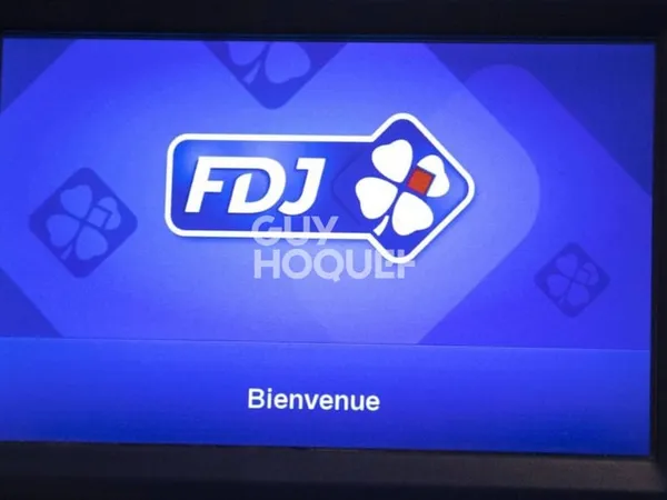 Commerce Vente Saint-Cyprien 140m² 147350€