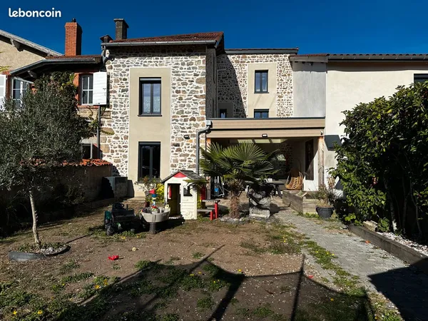 Maison de village 160m2 - Centre St Laurent de Chamousset
