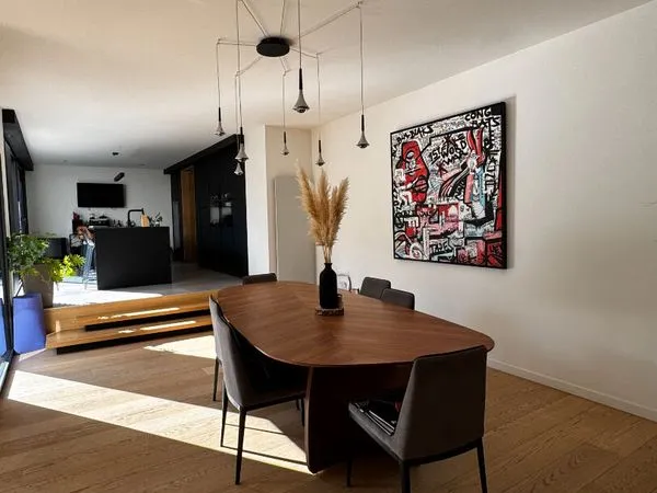 Maison 5 pièces 156 m²
