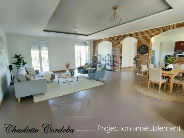 Maison familiale de 233 m² avec appartement indépendant - 2000m² de terrain - Feugarolles, proche ca