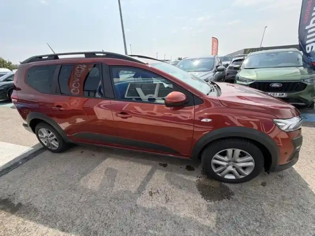 Dacia Jogger 1.0 tce 110 ch confort 7 places — photo 19