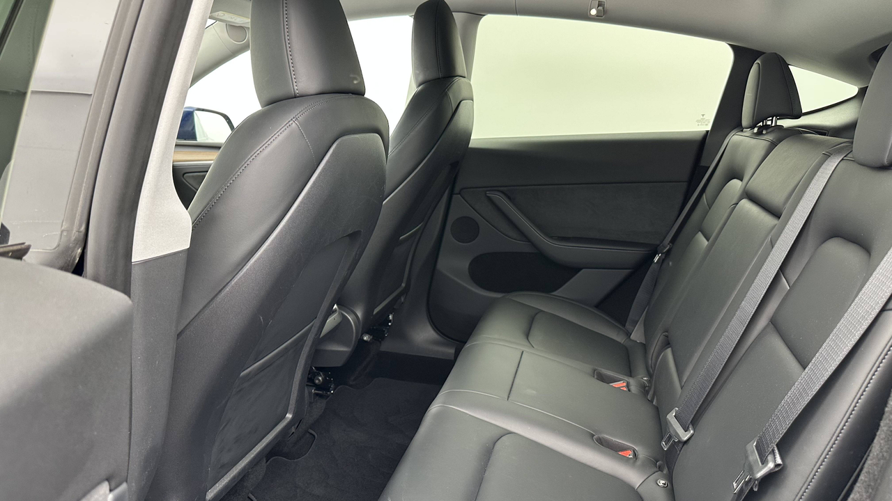 Tesla MODEL Y Grande Autonomie Dual Motor AWD — photo 11