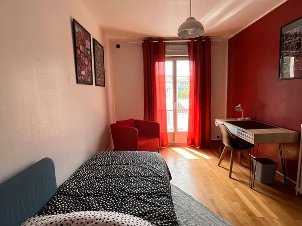 🏡 Colocation meublée pour filles - Quartier Val d'Ornay Forges de La Roche sur Yon