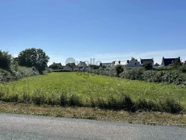Terrain à bâtir de 3700 m2 à Plouhinec