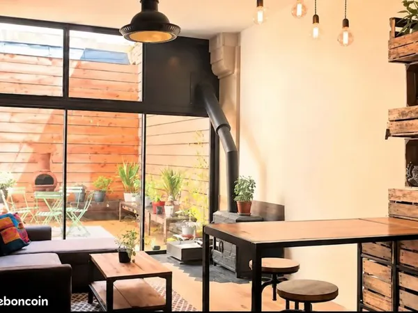 Loft + patio Bordeaux Centre