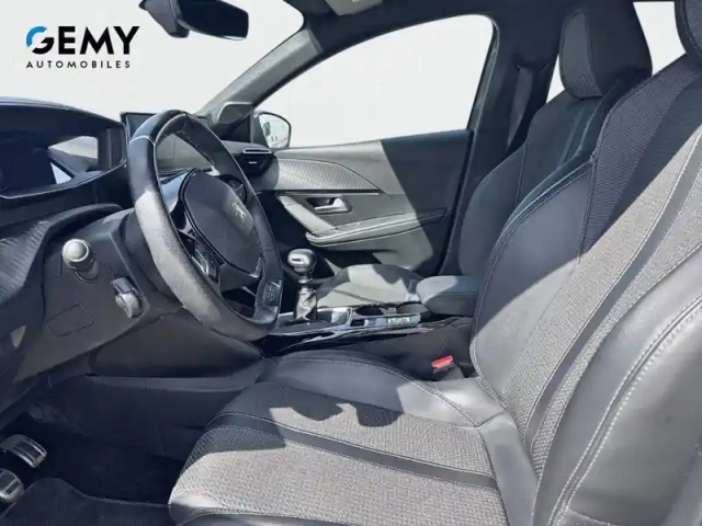 Peugeot 208 puretech 100 s&amp;s bvm6 — photo 9