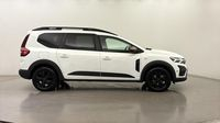 Dacia Jogger 1.6 hybrid 140ch Extreme 5 places — photo 4
