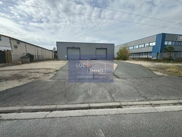 Local d'activité 800 m²