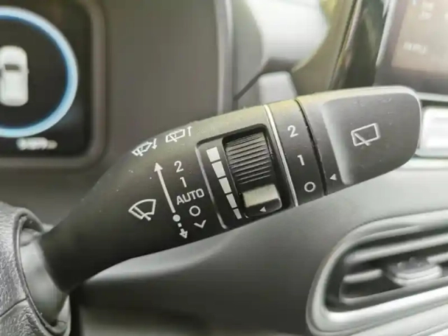Hyundai Kona executive electrique 2wd 204 c — photo 18
