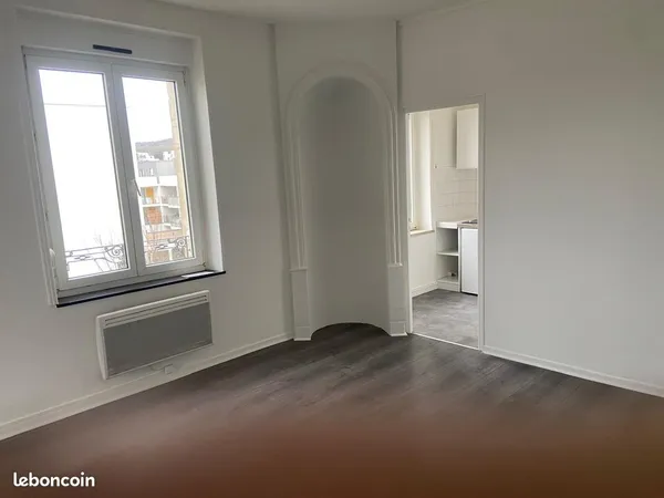 Location f2 refait à neuf