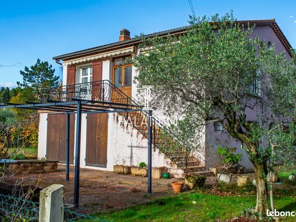 Propriété 4 pièces 132 m²