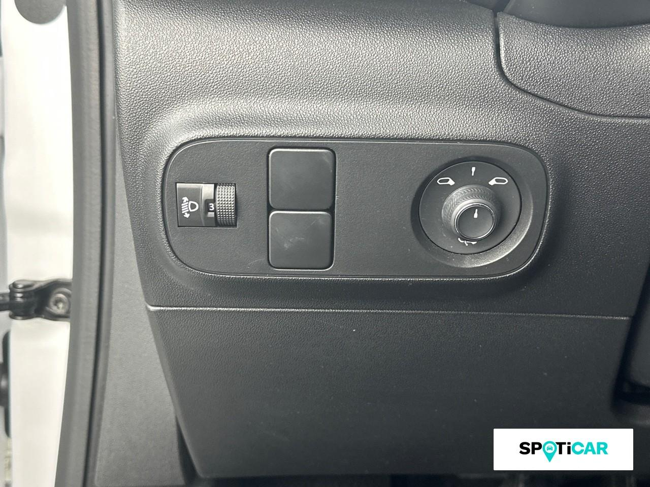 Citroën C3 1.2 puretech 83ch s&s shine — photo 17