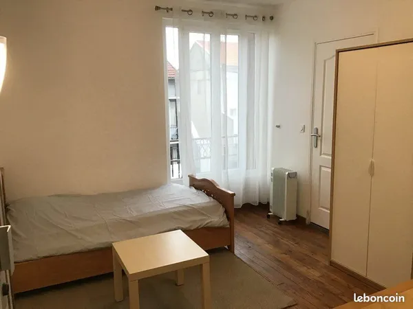 Location Studio meublé à Montreuil limite Fontenay -sous-bois