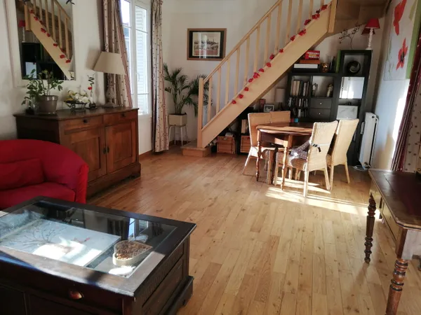Loue appartement 60m² lumineux en duplex à Arcueil