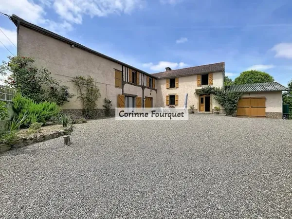 Maison 6 pièces 240 m²