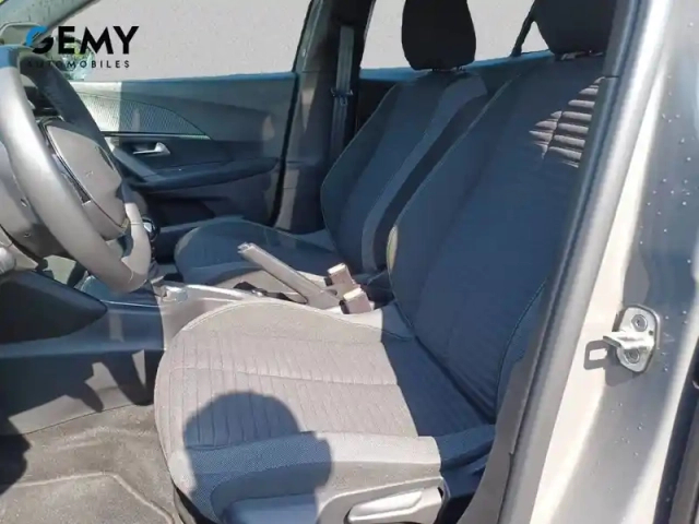 Peugeot 2008 puretech 100 s&amp;s bvm6 — photo 9