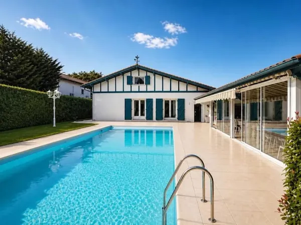 Maison 8 pièces 198 m²