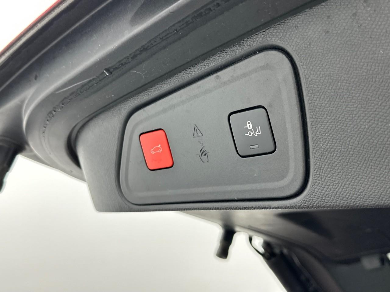Peugeot 3008 hybrid4 300 e-eat8 gt — photo 41