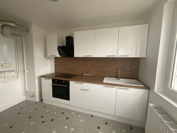 A LOUER - BOURGES - T3 de 64.65m2 quartier LAHITOLLE