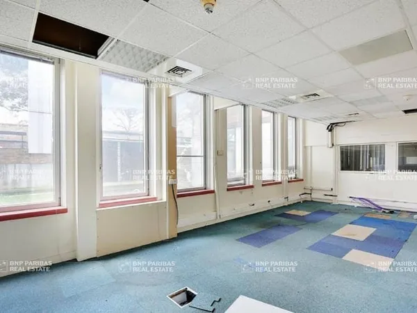 Bureaux 6000 m²