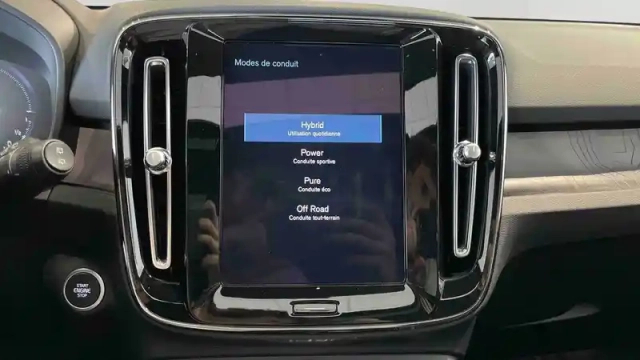 Volvo Xc40 t4 recharge 129+82 ch dct7 — photo 46