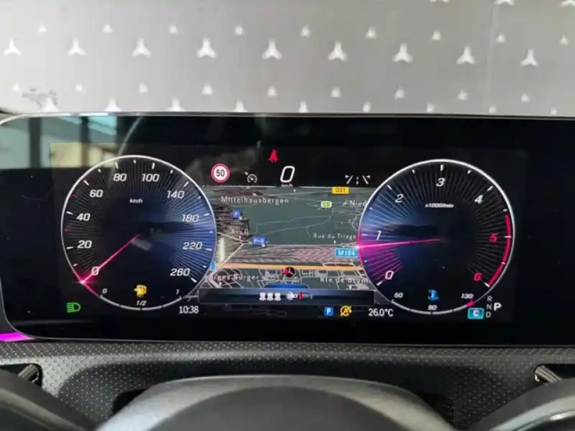 Mercedes Classe A 200 d berline amg line — photo 12