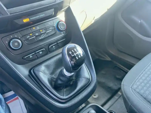 Ford Transit Connect fourgonnette l1 1.0e 100ch e85 trend — photo 8