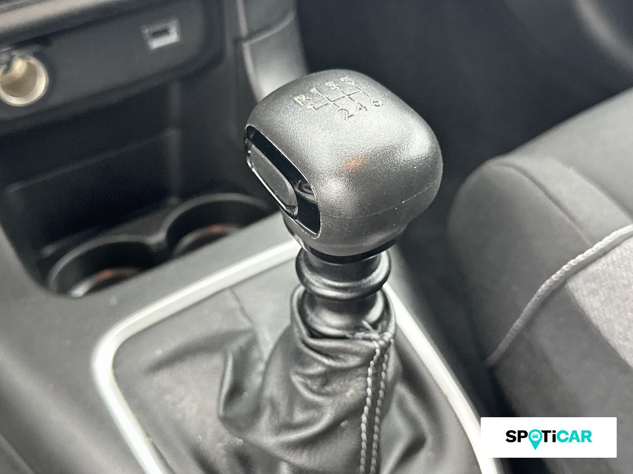 Citroën C3 1.5 bluehdi 100ch s&s shine e6.d — photo 14