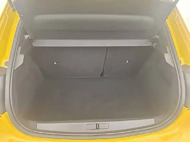 Peugeot 208 electrique 50 kwh 136ch — photo 6
