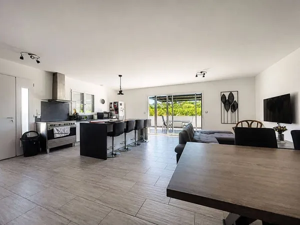 Maison de plain-pied 4 pièces 87 m²