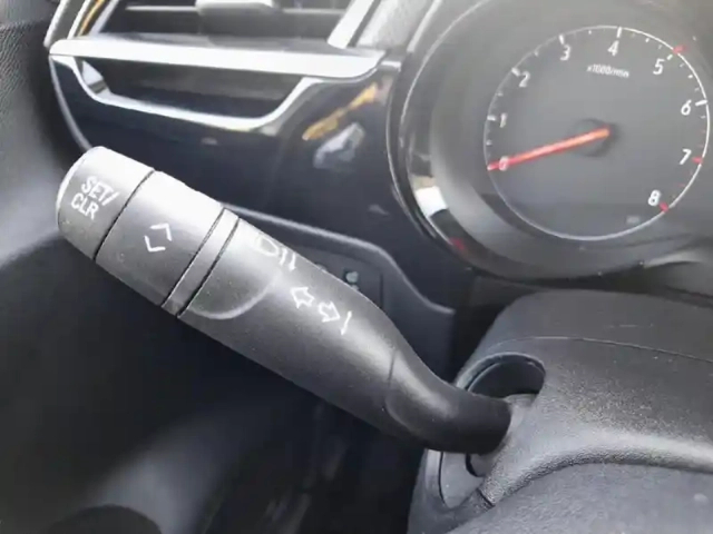 Opel Corsa 1.2 75 ch bvm5 elegance business — photo 17