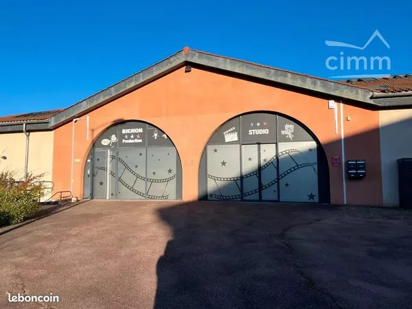 2 bureaux prêts à l’emploi – Centre-ville Feurs