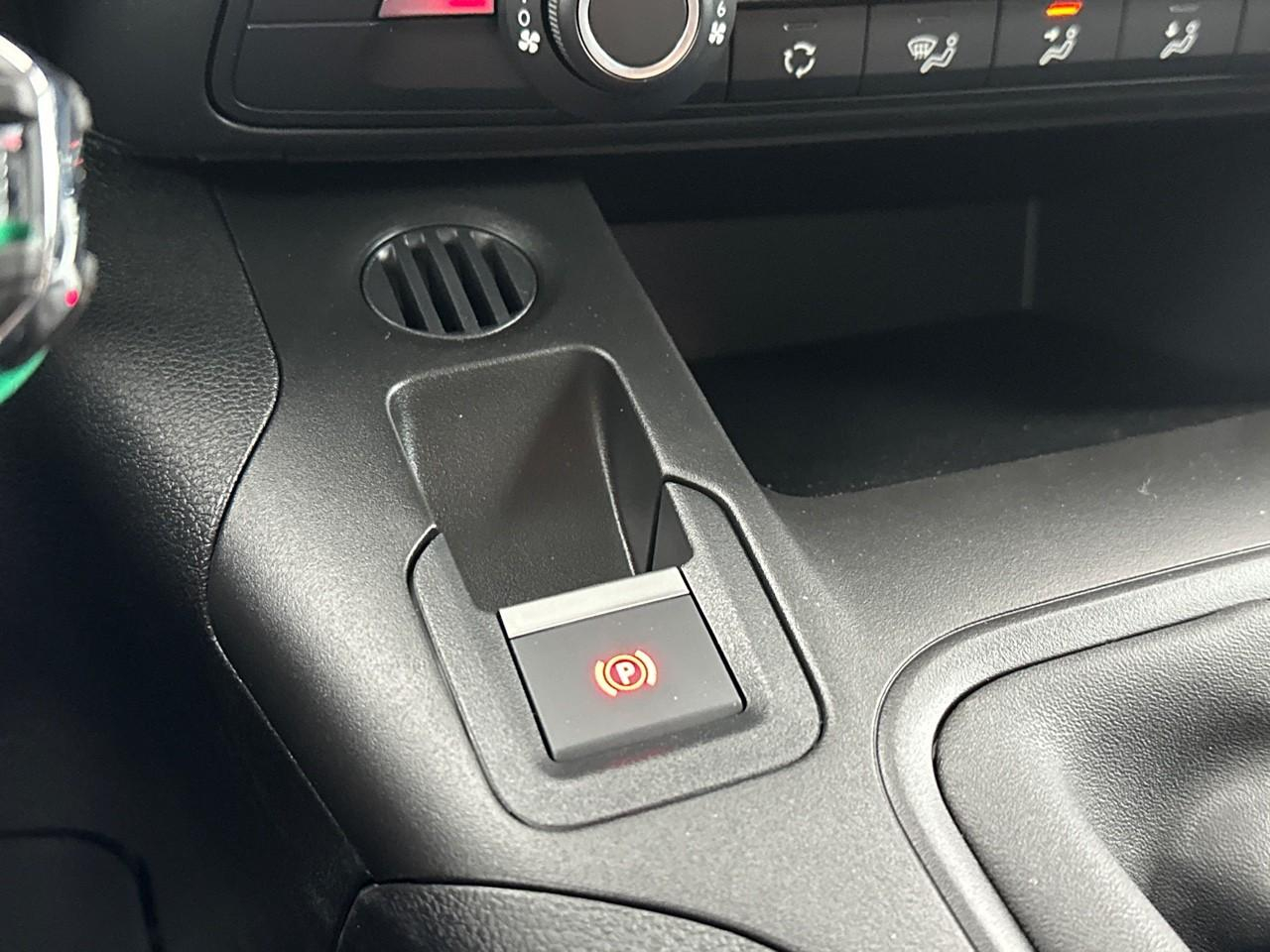Citroën Berlingo van m diesel 100 ch manuelle — photo 27