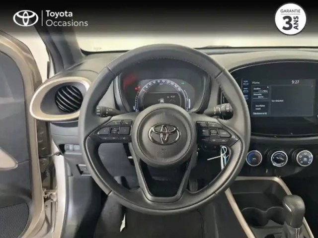 Toyota Aygo X 1.0 vvt-i 72ch design s-cvt my23 — photo 9
