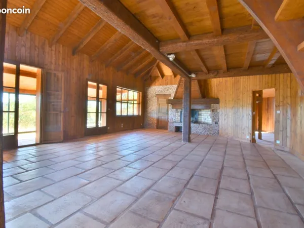 Propriété 6 pièces 154 m²